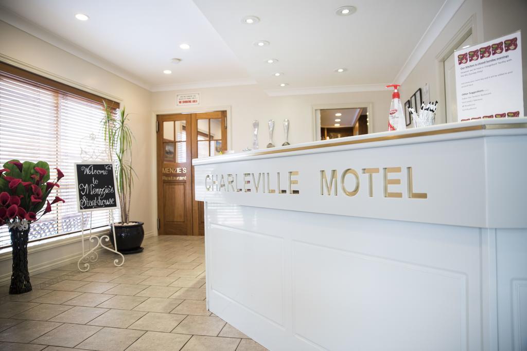 Charleville Motel Екстериор снимка