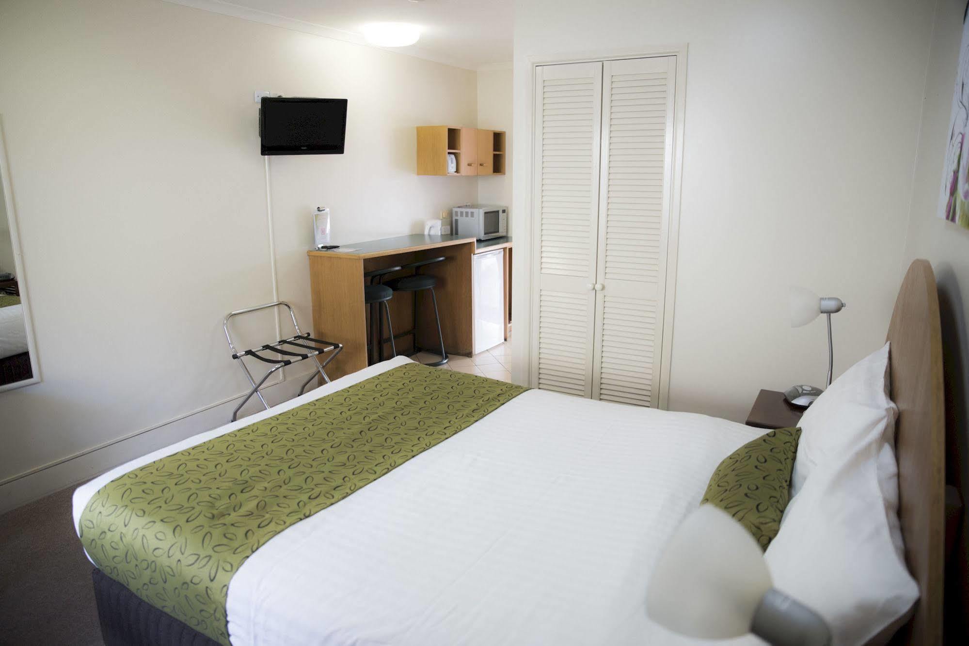 Charleville Motel Екстериор снимка